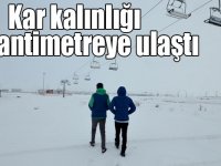 Cıbıltepe Kayak Merkezi'nde kar kalınlığı 15 santimetreye ulaştı
