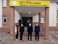 Tercan Kaymakamlığından öğrencilere kaynak kitap desteği