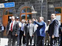 Vali Özdemir Akyaka’da