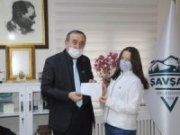 100 lira isabet eden Milli Piyango biletini sokak hayvanları için bağışladı