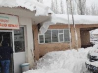 Üniversite öğrencileri sağlık ocağında eğitime katılıyor