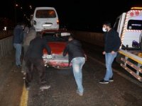 Buzlanan köprüde 7 araç birbirine girdi