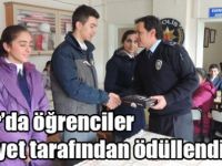 Digor’da öğrenciler Emniyet tarafından ödüllendirildi