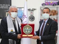 Efeler ile Filistin Abasan Al-Kabira Belediyeleri kardeş şehir oluyor