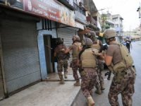 Adana narkotik operasyonu...Baskını gören 2 şüpheli damdan bahçeye atlayıp kaçmak isterken yakalandı