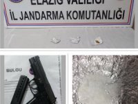 Jandarmadan önleyici tedbir, 3 şüpheli yakalandı, silah ve uyuşturucu ele geçirildi