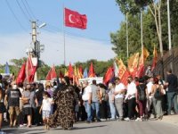 HDP İl Binasındaki saldırıda ölen Deniz Poyraz’ın cenazesinde kısa süreli gerginlik