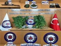 İzmir’de zehir tacirlerine darbe: 20 tutuklama