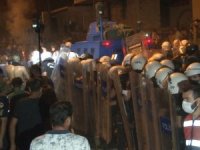 Orman yangınıyla boğuşan Manavgat’ta gözaltına alınan iki kişi zırhlı araç ile alandan uzaklaştırıldı