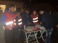 Türk Kızılayı Çıldır Gençlik Kolları Lokum Dağıttı