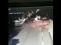 Bursa’da vicdansızlık kamerada...Kamyonetiyle ezdiği köpeği bırakıp kaçtı