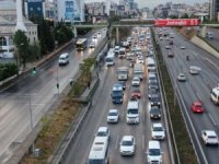 İstanbul’da yağmur başladı, trafik yoğunluğu yüzde 55’i gördü