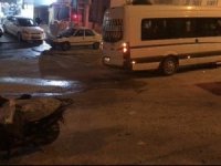 Midibüs motosiklete çarptı: 1 yaralı