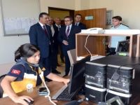 Vali Özefe İl Sağlık Müdürlüğünü Ziyaret Etti