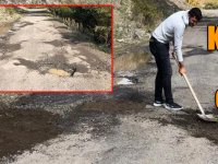 Kars’ta santral çalışanları bozuk yolu yapıyor