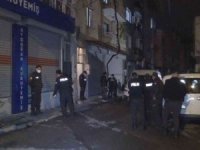 Buca’da bir kişi evinde silahla vurulmuş halde ölü bulundu