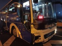 TEM’de yolcu otobüsü ile otomobil çarpıştı: 2 yaralı