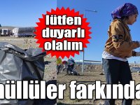 Kars’ta gönüllüler farkındalık için kara yolunda çöp topladı