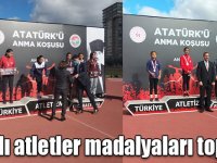 Karslı atletler madalyaları topladı
