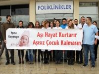 Ardahan’da doktorlardan ’Aşı Hayat Kurtarır’ eylemi
