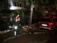 Marmaris’te sağanak yağış hayatı felç etti