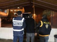Fethiye’de, turistten döviz çaldığı öne sürülen zanlı tutuklandı
