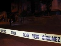 Mahalleli ve uyuşturucu satıcıları arasında kavga: 3 yaralı