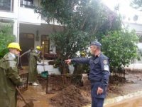 Marmaris’teki sel bölgesinde temizlik çalışmaları devam ediyor