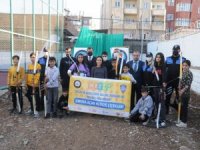 Cizre polisi çocukları suçtan spor ve sosyal aktivitelerle uzaklaştırıyor