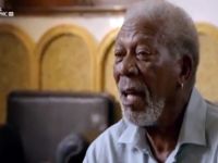Morgan Freeman Ezan Okudu