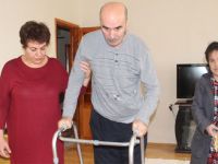 Hayatını kızına ve kocasına adadı! Eli öpülesi örnek anne