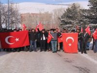 Çıldır’da “Şehitlere Saygı ve Güvenlik Güçlerine Destek” Yürüyüşü