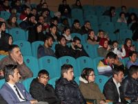 ARÜ Öğrencilerinden Sessiz Dinleti