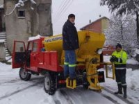 Kandilli Belediyesi kar temizleme çalışmalarını aralıksız sürdürüyor