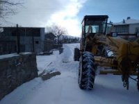 Kayseri’de ulaşıma kar ve tipi engeli; 173 mahalle yolu ulaşıma kapalı