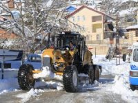 Antalya’nın Akseki ilçesinde 37 mahalle yolu kar sebebiyle kapalı