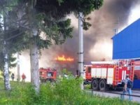 Rusya’da kimya fabrikasında yangın: 2 bin metrekare alan kül oldu