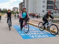 Uşak’ta ’Sağlıklı Gelecek Bisikletle Gelecek’ projesi hayata geçirildi