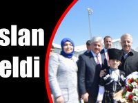 Bakan Arslan çeşitli programlara katılmak üzere Kars'a Geldi
