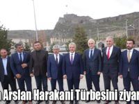 Bakan Arslan Harakani Türbesini ziyaret etti