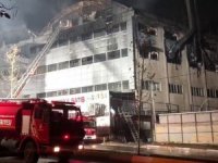 Sultanbeyli’de çelik tencere fabrikasında çıkan yangın 13 saat sonra söndürüldü