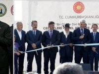 Cumhurbaşkanı Erdoğan’ın telekonferansla bağlandığı törenle Kemah Zeynal Karakoç Cem ve Kültür Evi açıldı
