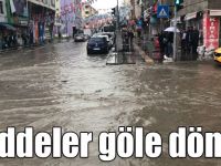 Kars'ta sağanak yağmur caddeleri göle çevirdi