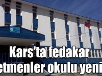 Kars'ta fedakar öğretmenler okulu yeniledi