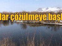 Kars Çayı'nın buzları çözülmeye başladı