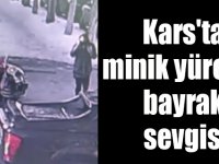 Kars'ta minik yüreğin bayrak sevgisi