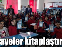 Kağızman’da 4. sınıf öğrencileri başlarından geçen hikâyeler ile kitap çıkardı