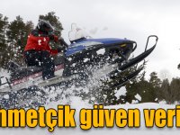 Mehmetçik kayak tutkunlarına da güven veriyor