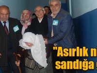 Kars'ta "Asırlık nine" sandığa gitti