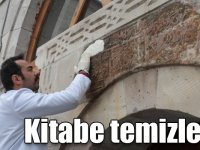 Harakani Türbesinin kitabesi temizlendi